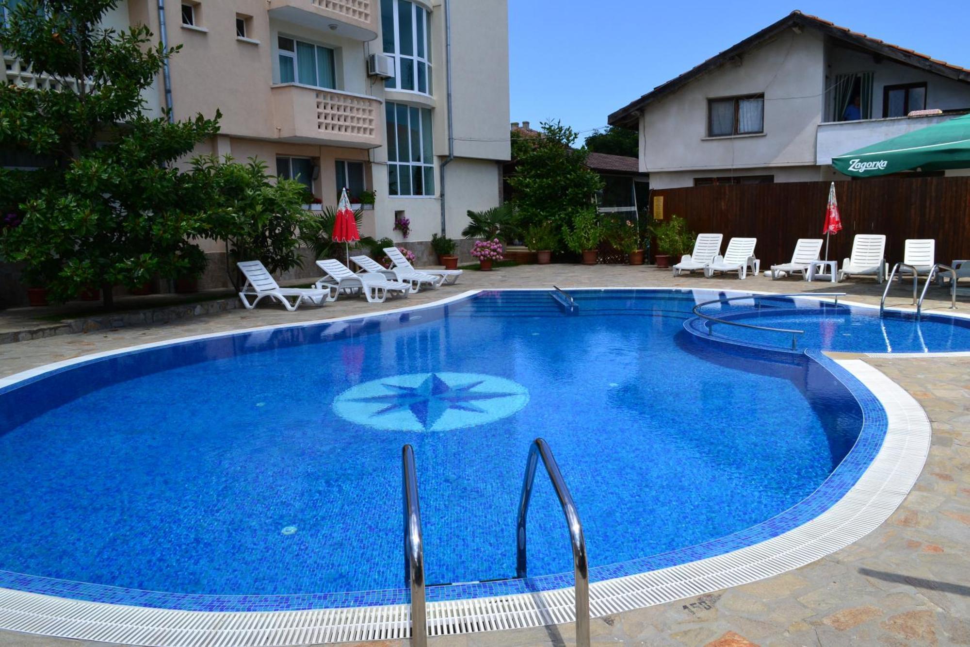Saint George Family Hotel ロゼネッツ エクステリア 写真
